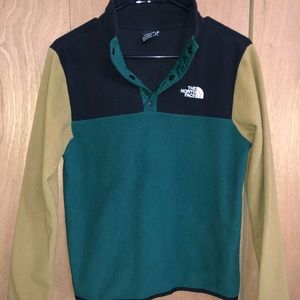 The North Face BOYS Large Quarter Button-up Fleece